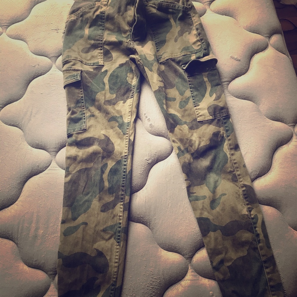 Camouflage jeens